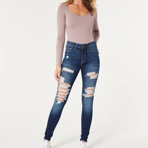 Distressed Dark Wash Skinny Jeans